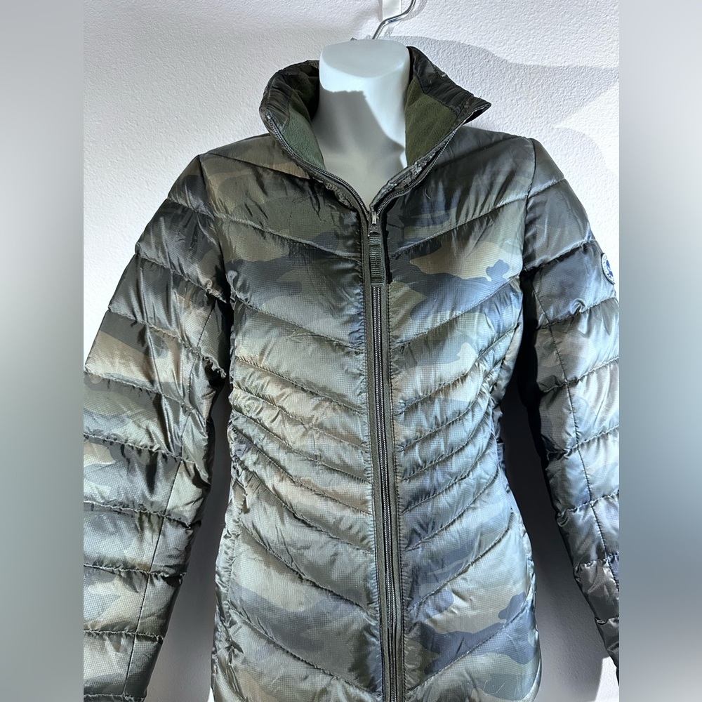 NWT Abercrombie & Fitch Packable Puffer Jacket Womens S Camo Print Lightweight